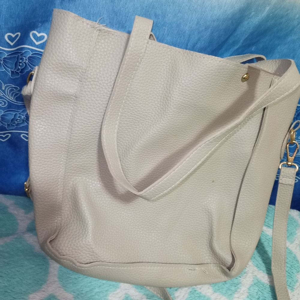 Bags - Picture 2 of 4